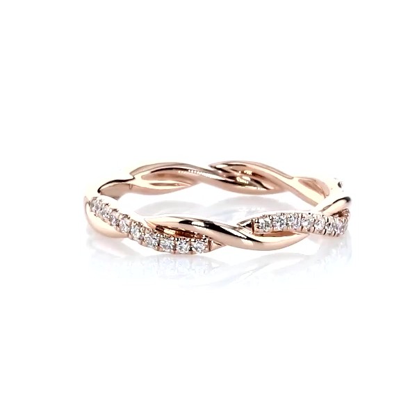 Anillo de eternidad de diamantes pequeño con diseño torcido en oro rosado de 14 k (0,20 qt total)