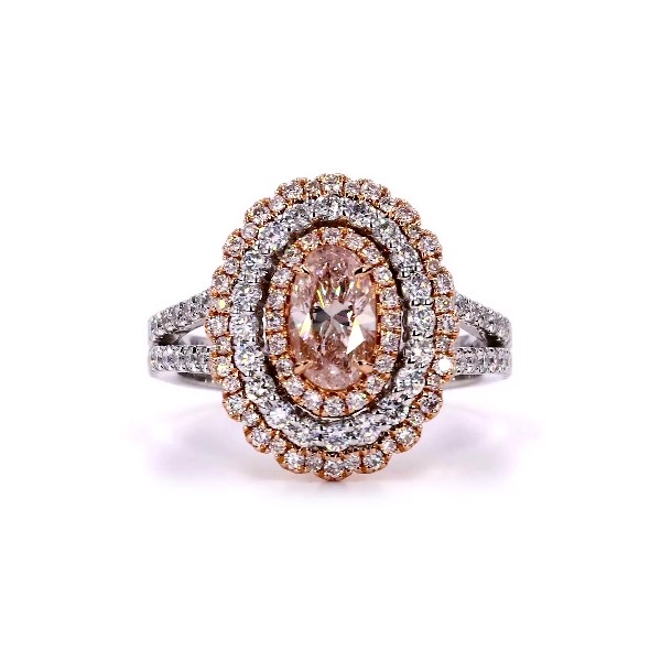 Anillo con diamante ovalado rosado y halo de diamantes blancos en platino y rosado de 18k (1,83 qt. total)
