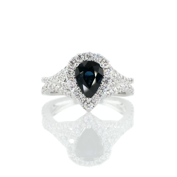 14k 白金梨形蓝宝石和钻石戒指