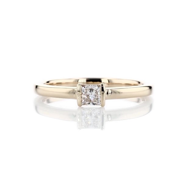 LIGHTBOX Lab-Grown Diamond Princess Stackable Ring in 14k Yellow Gold (1/4 ct. tw.)